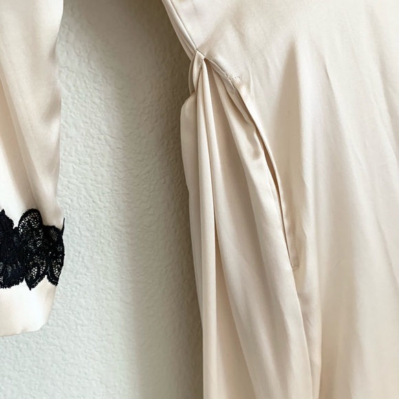 100% Silk Robe - Picture 10 of 15